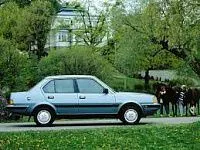 Аккумулятор для Volvo  300 Series  2.0 (110 л.с.) фото