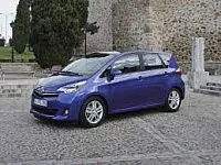 Аккумулятор для Toyota  Verso-S  1.3 (99 л.с.) фото